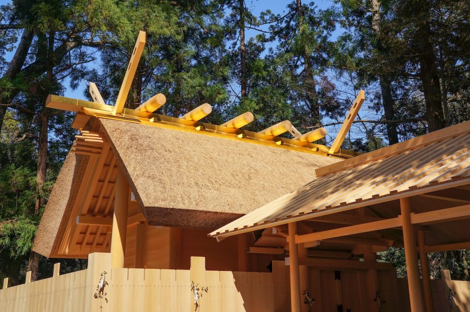 神社で使われている屋根材の特徴